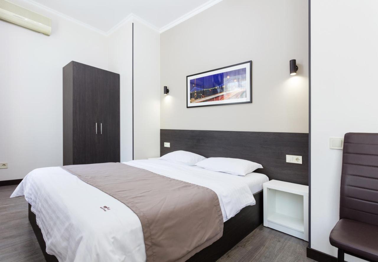 Khreshchatyk - Independence Square Apartments Киев Экстерьер фото